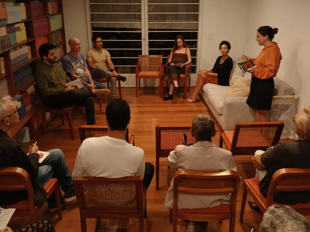Conversas Literárias 2026 na sede da editora Laranja Original